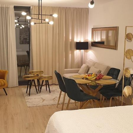 Golden Studio - private parking Dubrovnik Exteriör bild