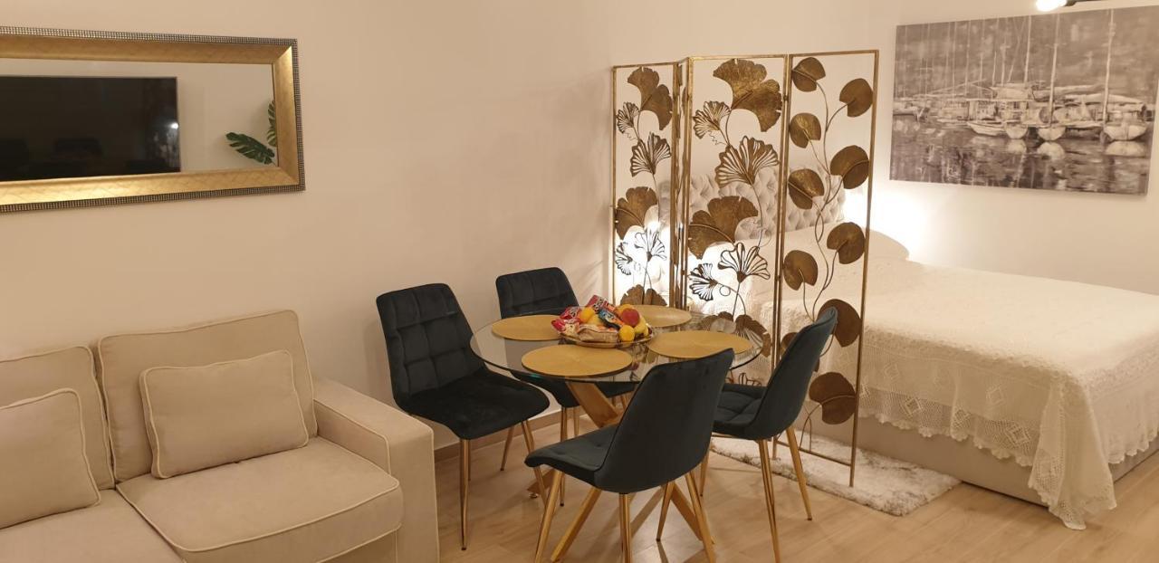 Golden Studio - private parking Dubrovnik Exteriör bild